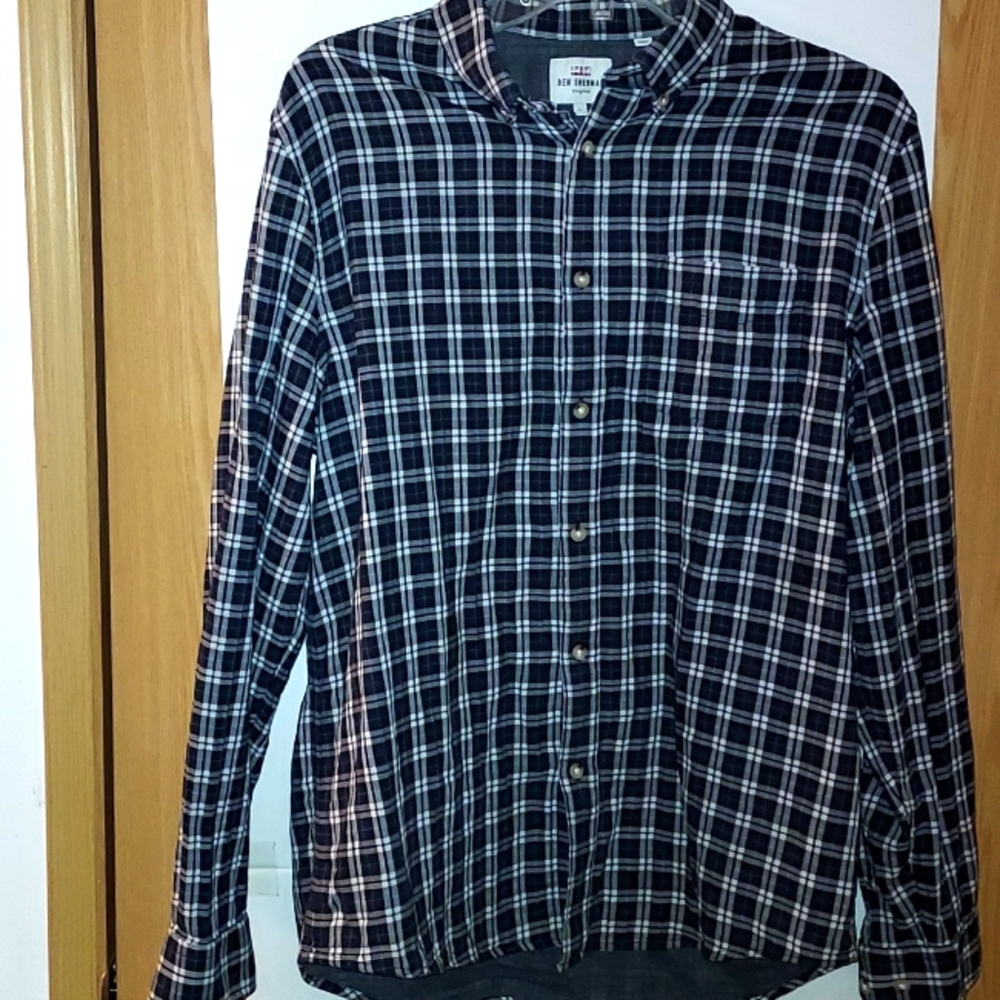 A Ben Sherman blue plad mens shirt